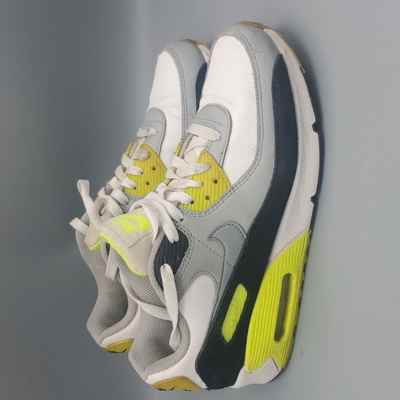NIKE AIR MAX 90WHITE / KHAKI-CYBER-DK SMOKE GREY Size Women US 7 - Picture 2 of 6